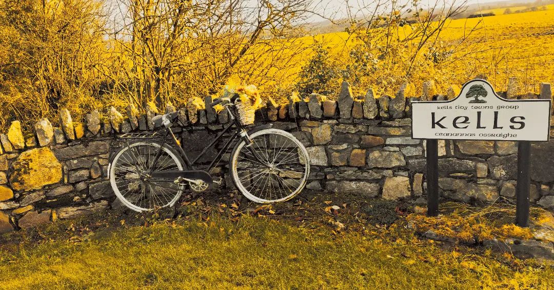 Scenic Cycling Old  bike on a scenic route
